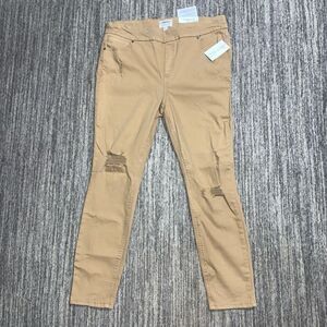 Brand New Westbound Petites Women’s 14 Petite The High Rise Fit Distressed Pants